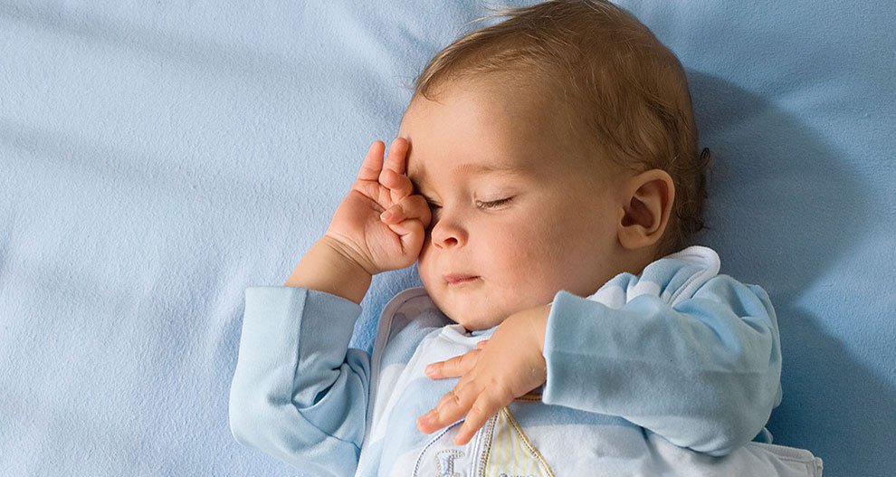 Rối loạn giấc ngủ ở trẻ sơ sinh: Những điều cần biết | Vinmec