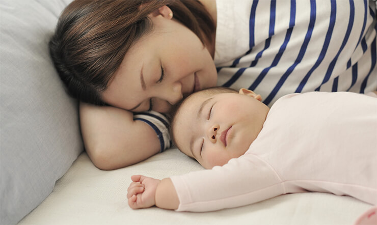 4 việc cần tránh khi trẻ ngủ chung với ba mẹ để con ngủ ngon hơn