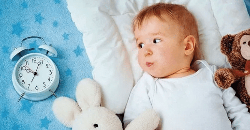 Dạy trẻ sơ sinh cách phân biệt giữa Ngày và Đêm