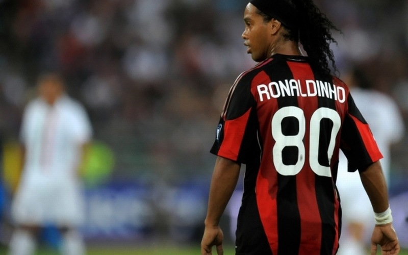 Ronaldinho: 20 năm sự nghiệp và những thăng trầm khó quên